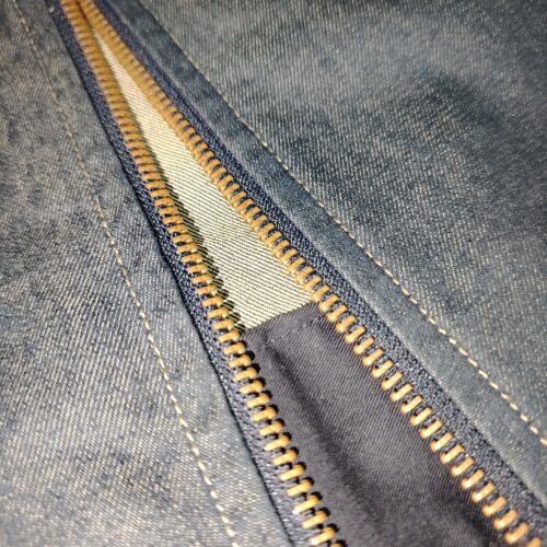giacca jeans con rifinitura colletto e retro in tessuto wax africano - immagine 4